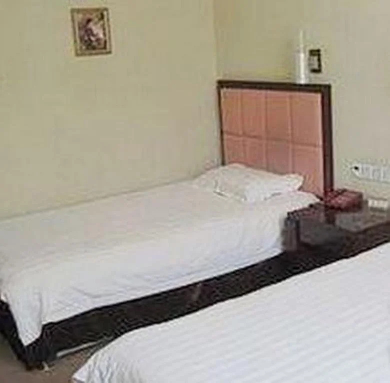 Huirong Hotel
