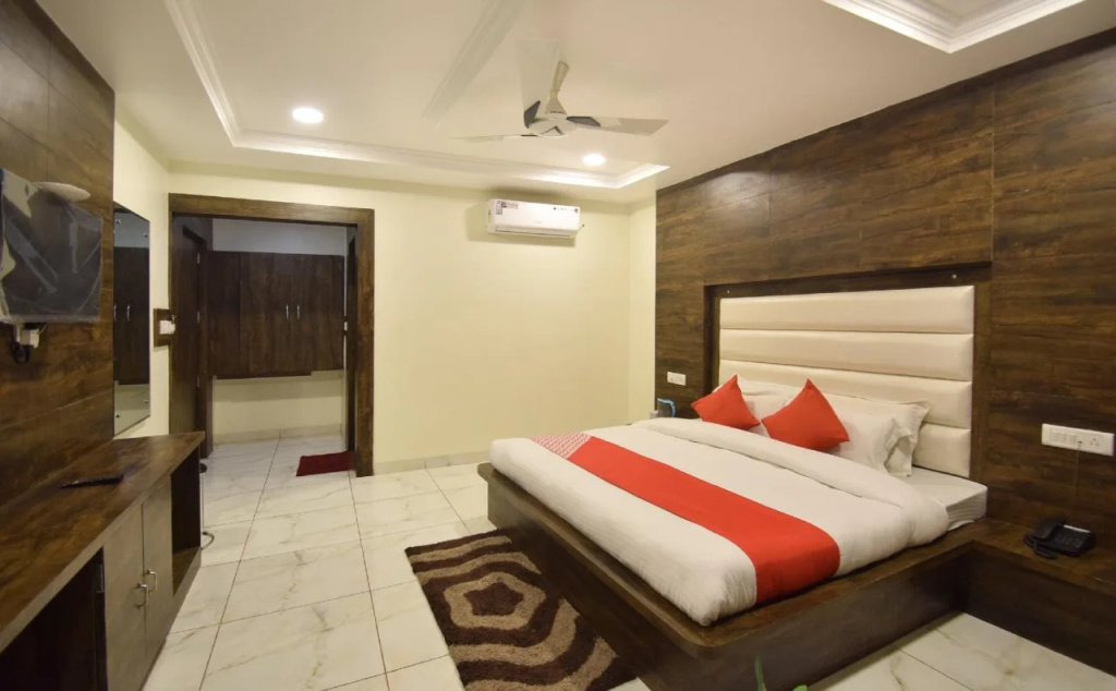 Bedroom