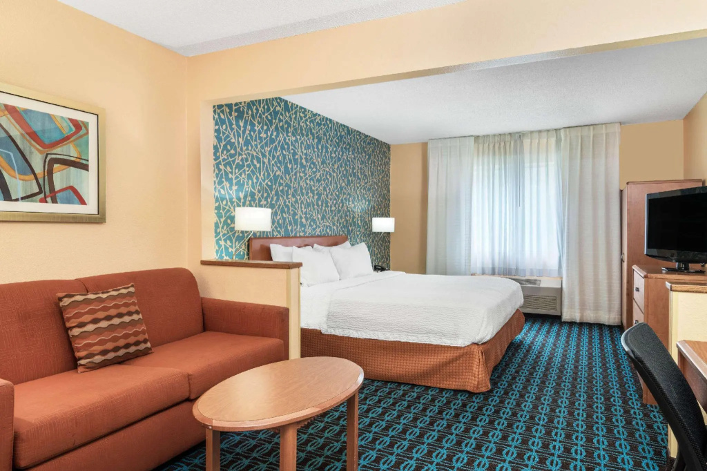 Double Suite (full double bed)
