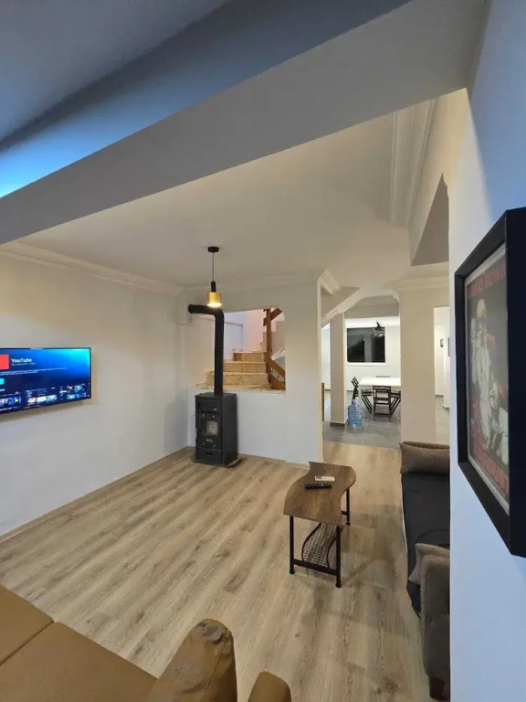 VILLA OLINDA 4 BED with huge garden - фото 30