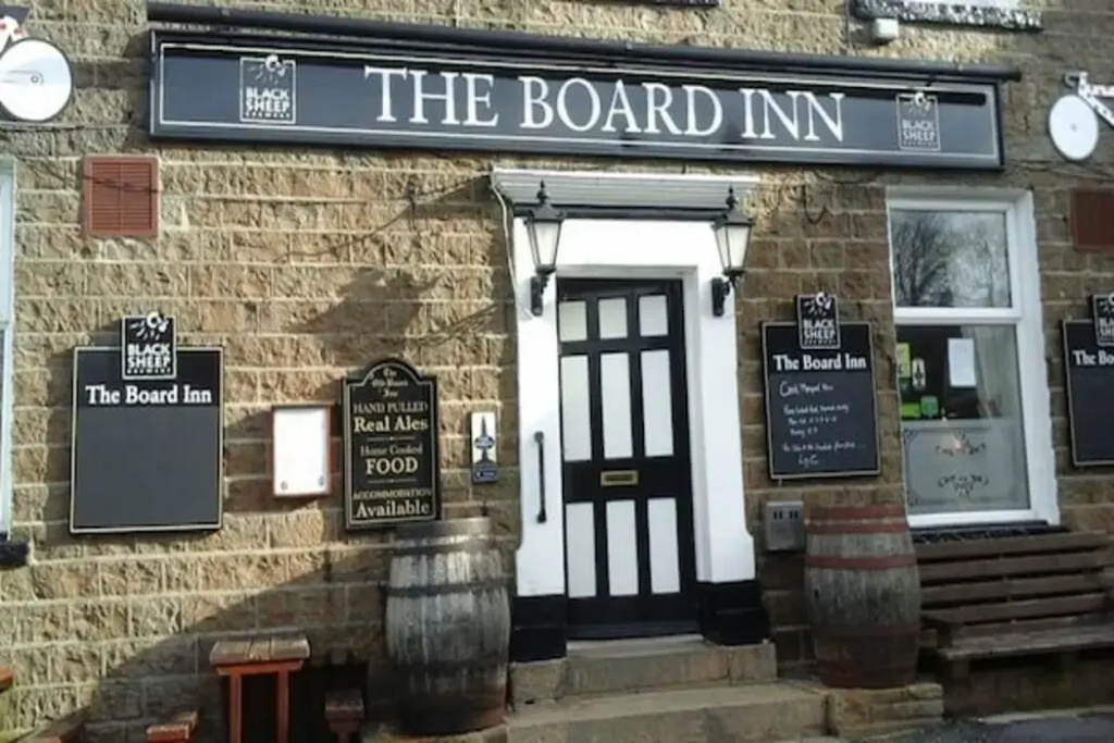 OYO The Board Inn