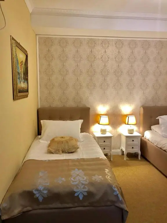 Economy room