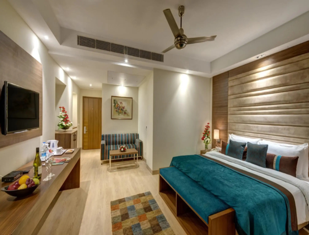 Executive Double room (full double bed)