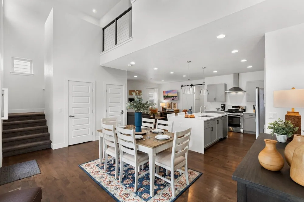 Steps From River & Old Town - Hot Tub & King Bd — фото 6