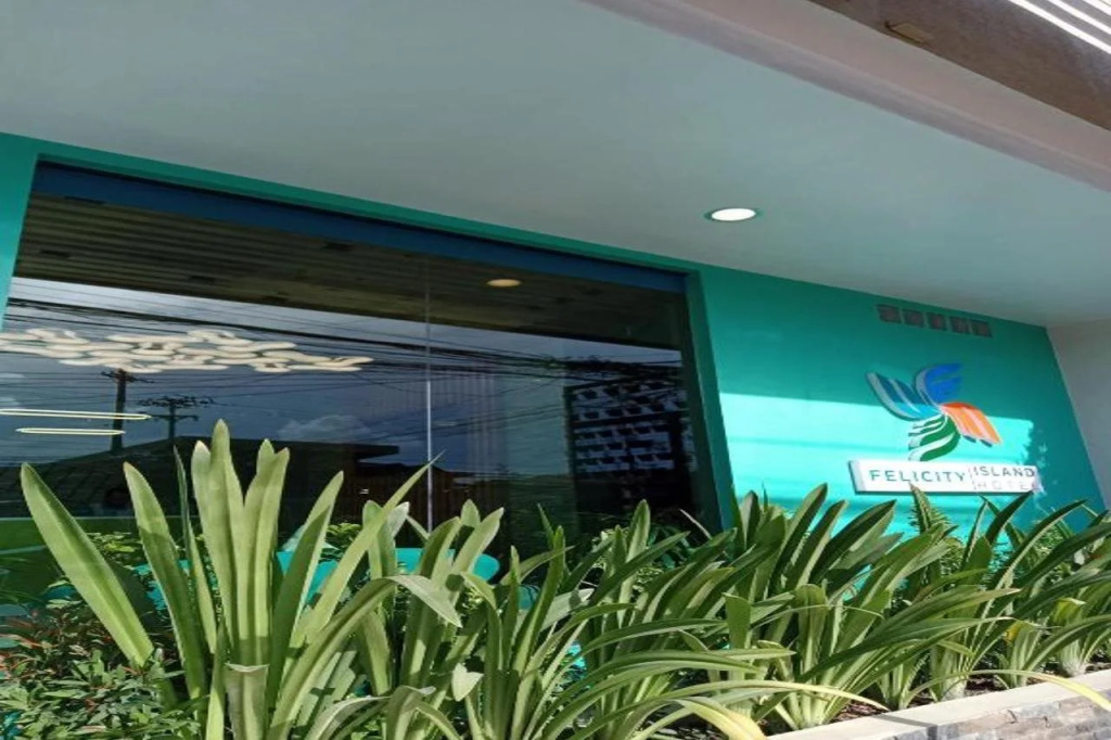 Felicity Island Hotel