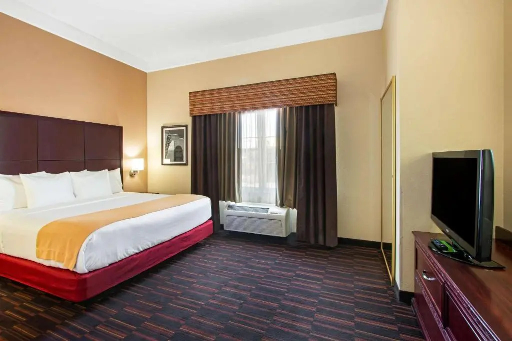 La Quinta Inn & Suites by Wyndham Albuquerque Midtown - Chambres
