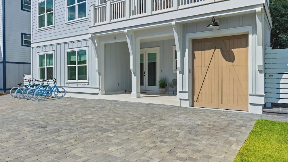 Spacious Coastal Retreat Near Inlet Beach With Bikes, Balconies & Modern Design Bluewater View by Avantstay