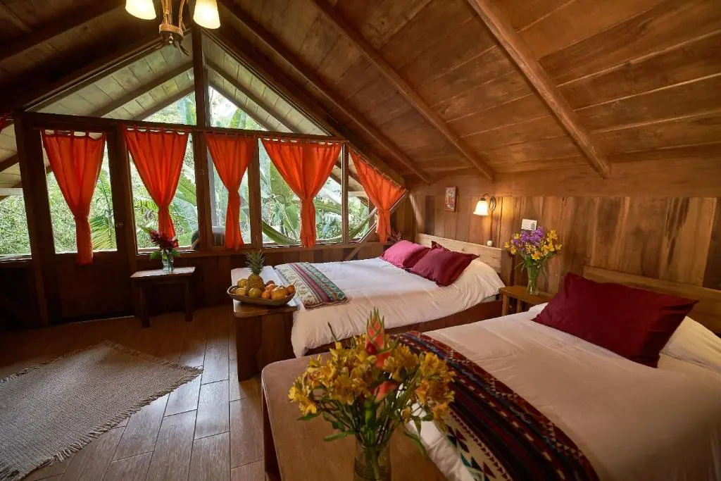 Deluxe Double Suite (full double bed)