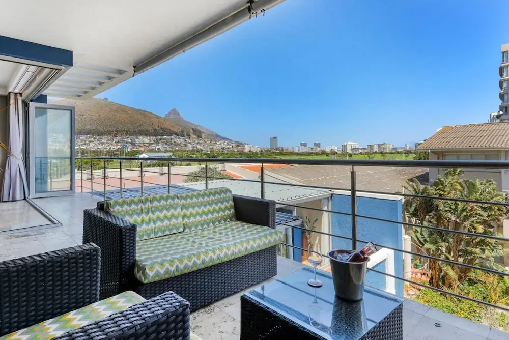 15 @ Villa Marina - Mouille Point