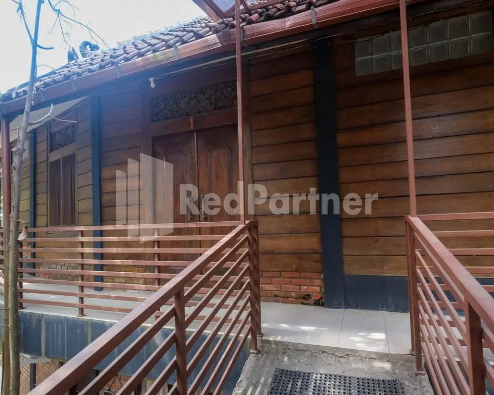 Kebon Krapyak Cottage Syariah RedPartner near Stadion Maguwoharjo