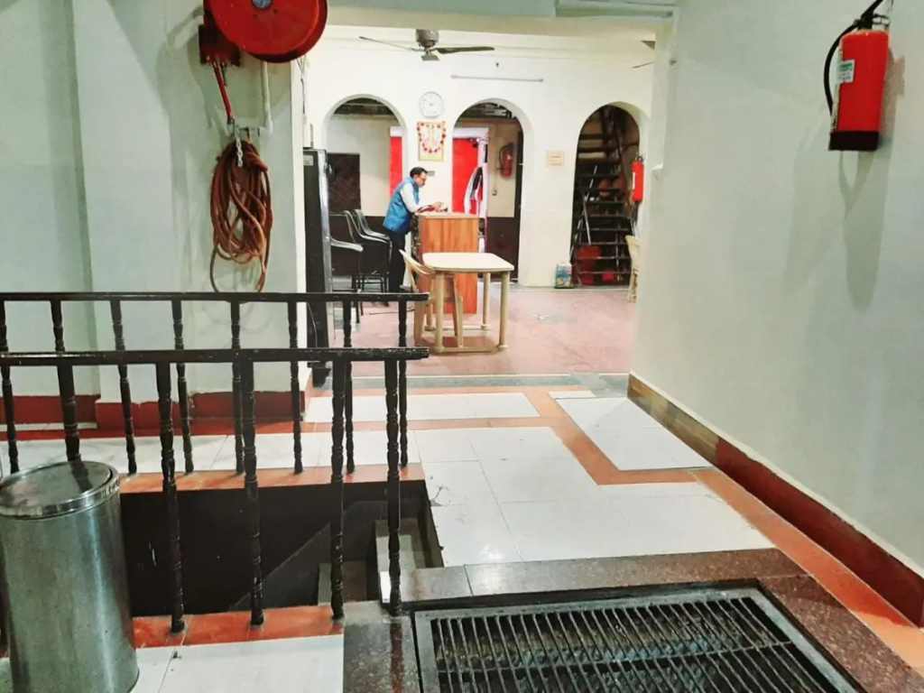 Luxmi Hotel