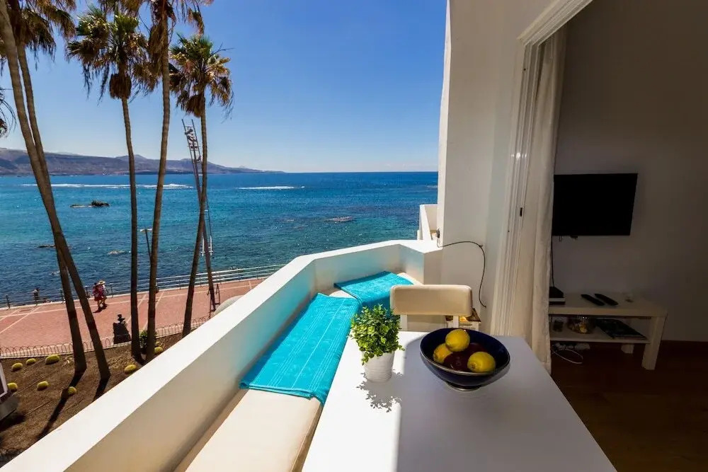 Apartment in Las Palmas de Gran Canarias, 102349