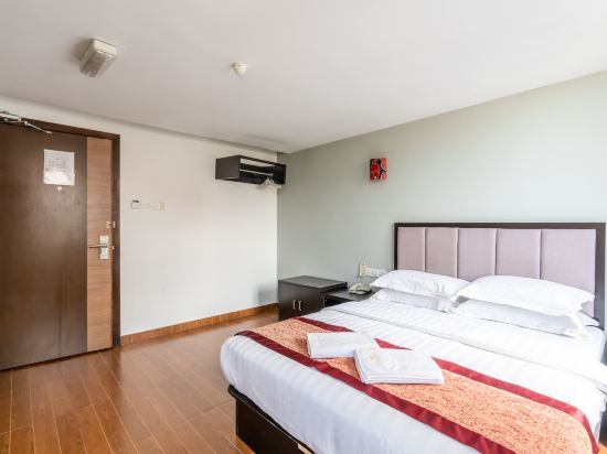 Kk Waterfront Hotel