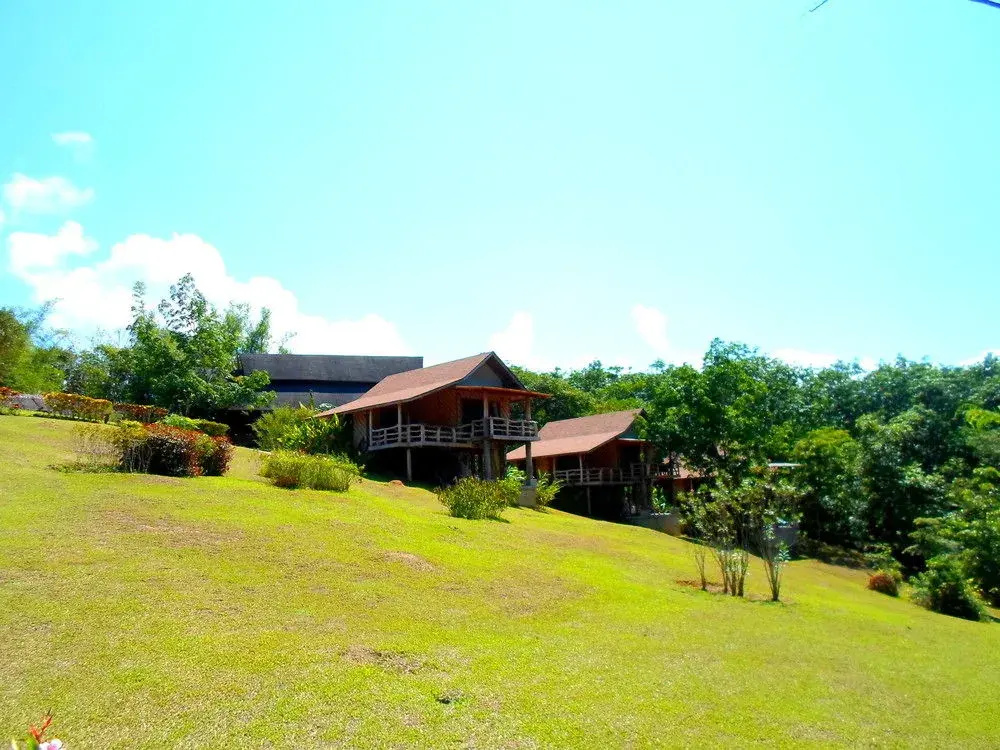 The Cliff and River Jungle Resort
