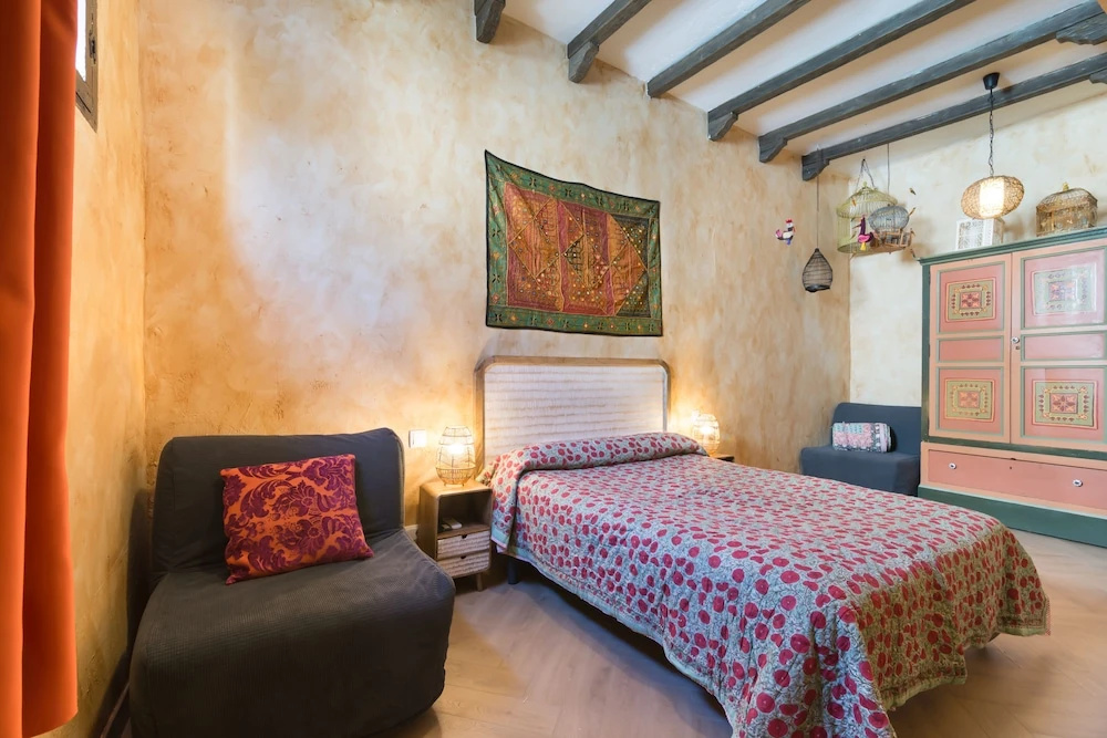 Grand room