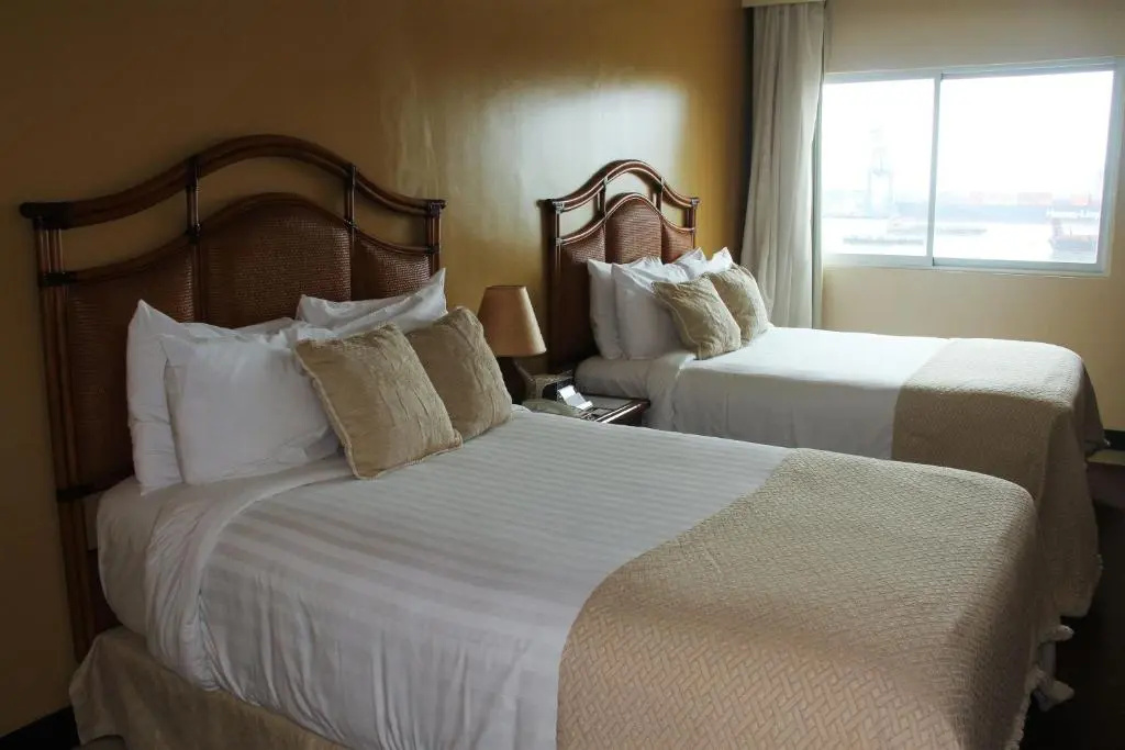 Radisson Colon 2000 Hotel & Casino at Cruise Port & Duty Free Mall - Chambres