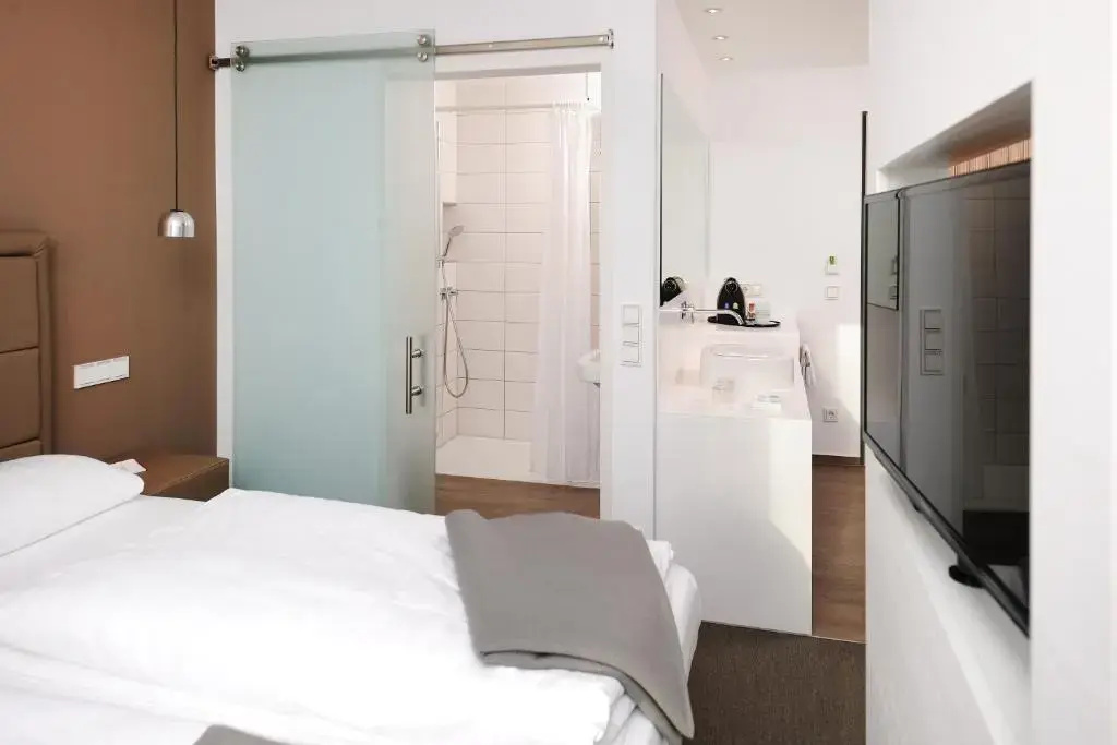Comfort room