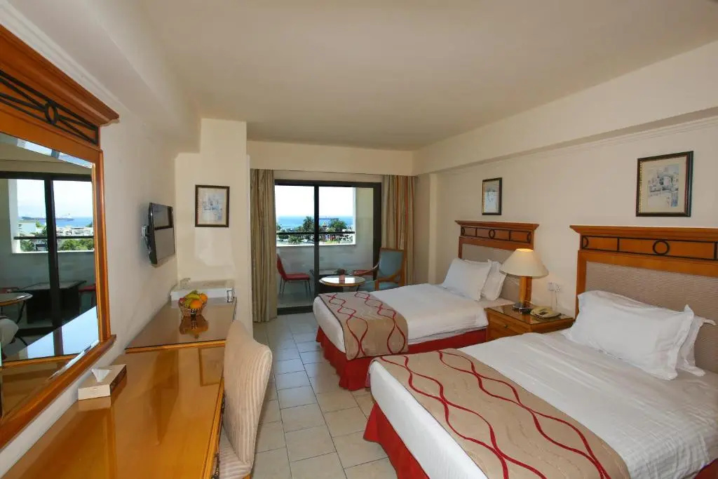 Standard Double room with sea view (twin beds)