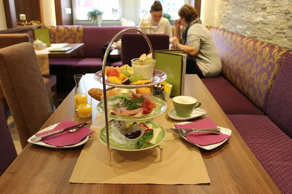 Hotel photo 12