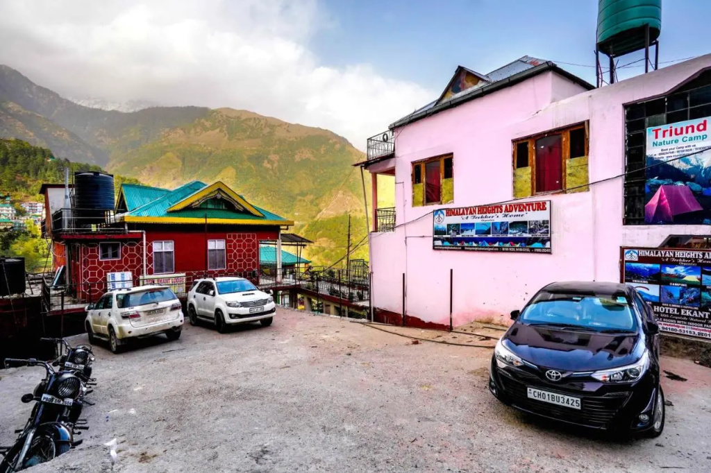 Hotel Vaikunth Mcleodganj Centrally Heated And Air Cooled