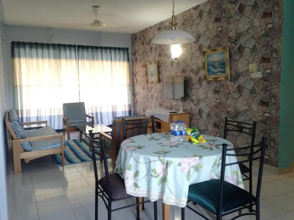 Seri Bulan Apartment Teluk Kemang
