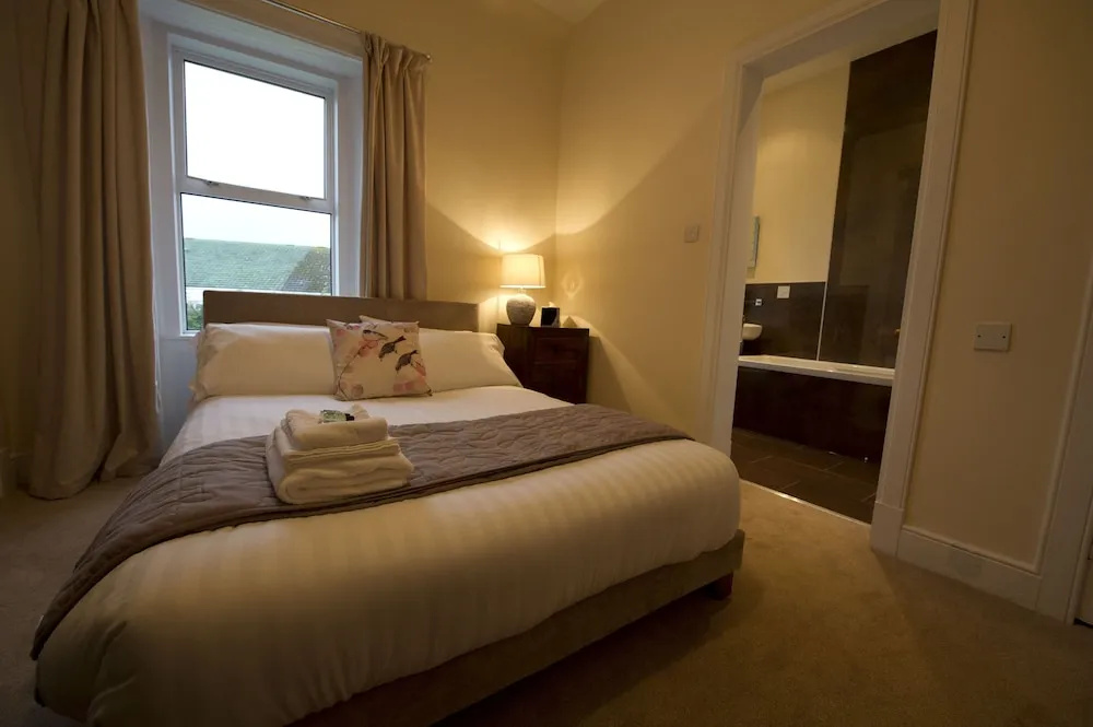 Standard Double room with garden view (full double bed)