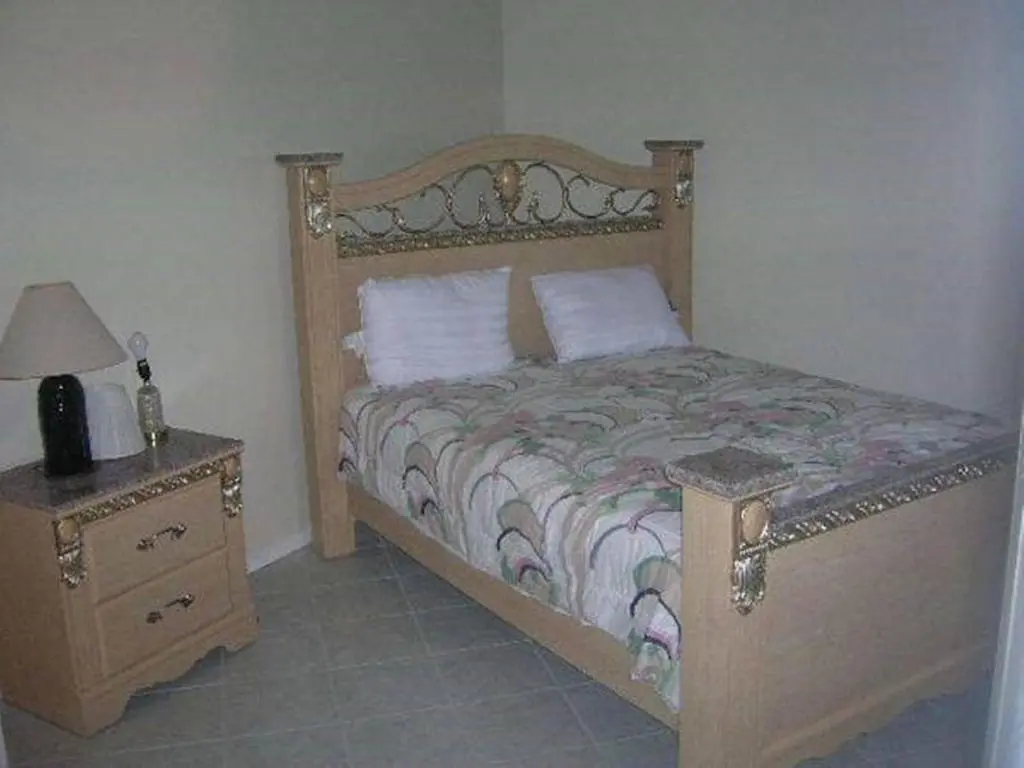 豪華雙人房，設有露台及景色，配有雙人床