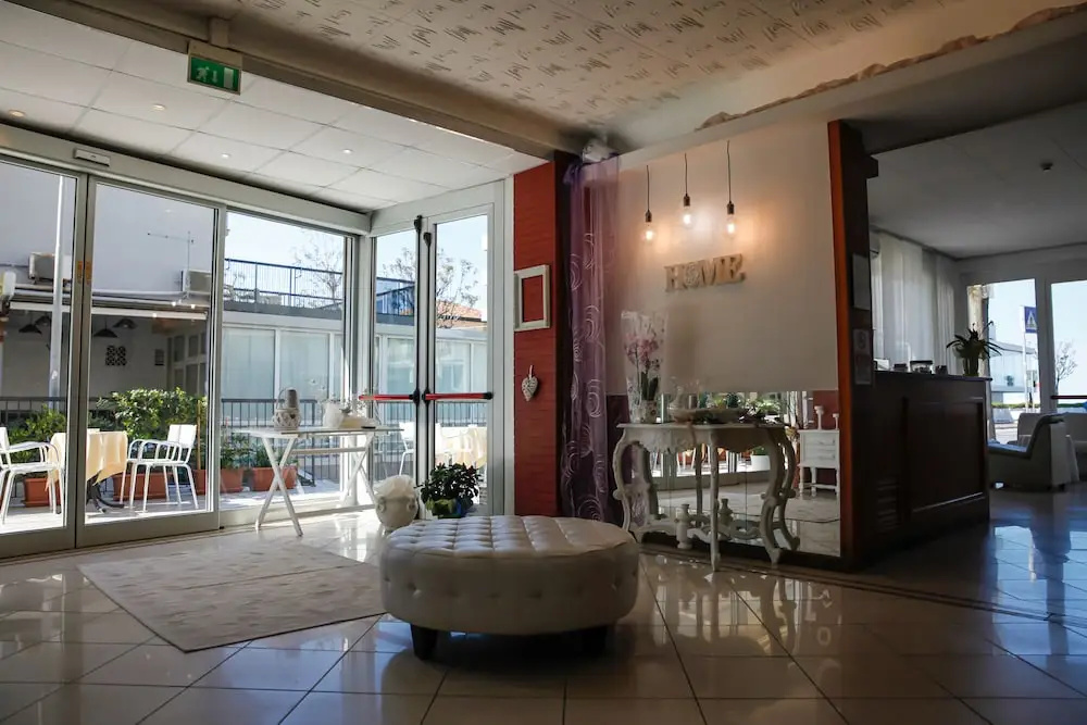 Hotel photo 8