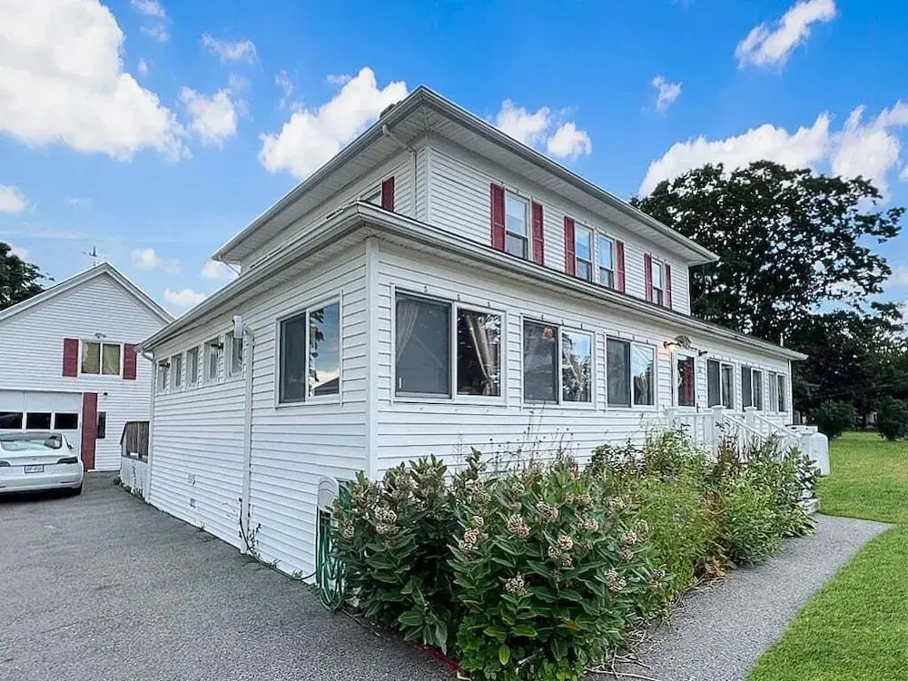 Kurtz Cottage - Y856