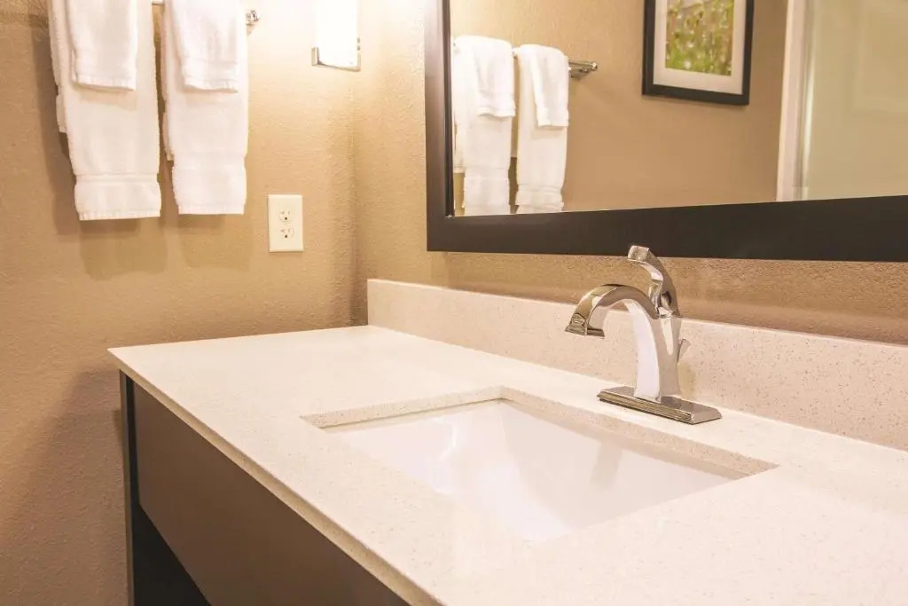 La Quinta Inn & Suites by Wyndham Hattiesburg - I-59 - Chambres