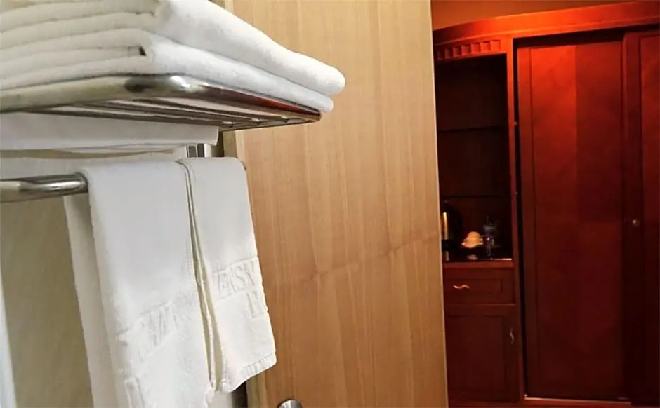 Mensvic Grand Hotel - Chambres