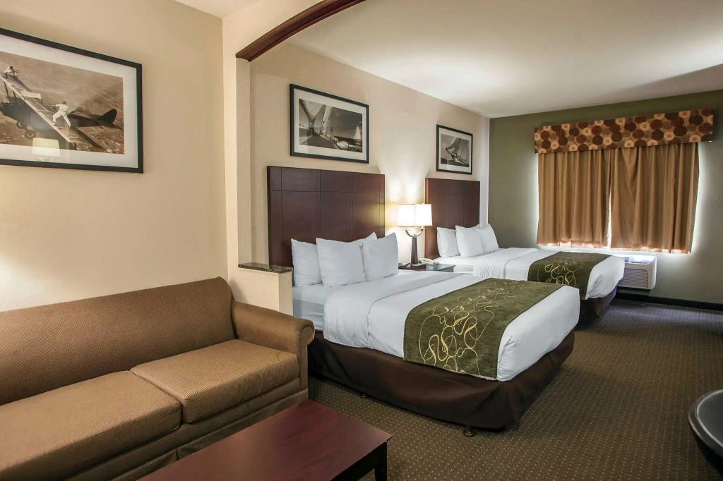Double Suite (full double bed)