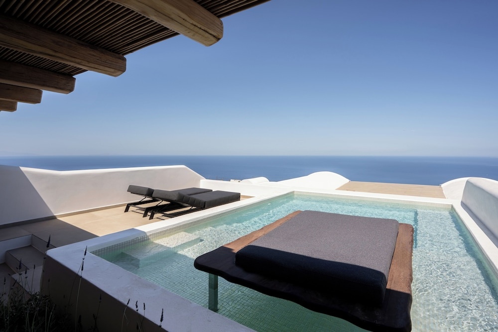 Beach & Waterfront
