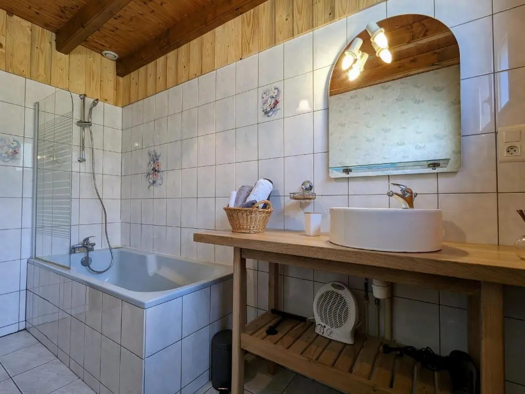 Afficher la photo 8 — Gîte Rochesson, 4 pièces, 7 personnes - FR-1-589-195