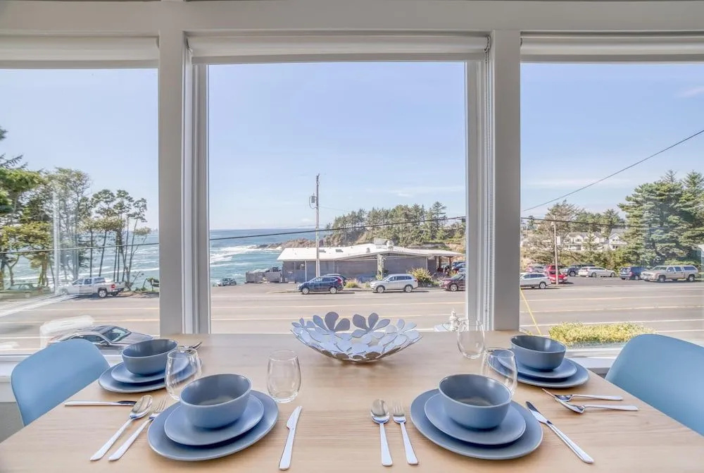 Ocean View and Hot Tub - Elegant Coastal Sanctuary
