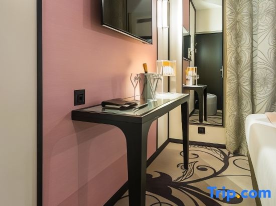 Hotel Yllen Eiffel 59