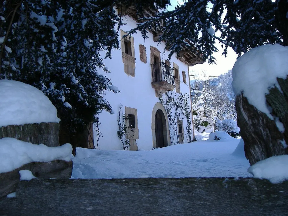 Casona De Treviño