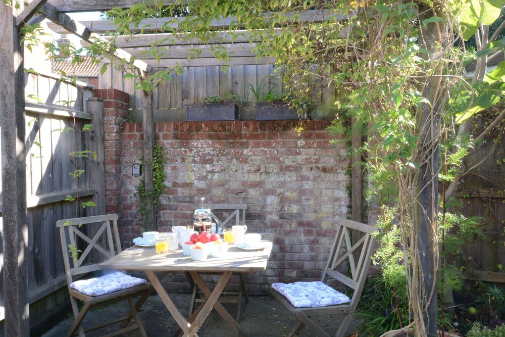 Pebble Beach Cottage, Aldeburgh