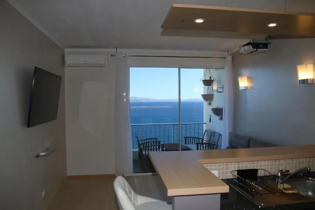 Voir la photo 2 — Flat with panoramic view of the Gulf of Ajaccio.