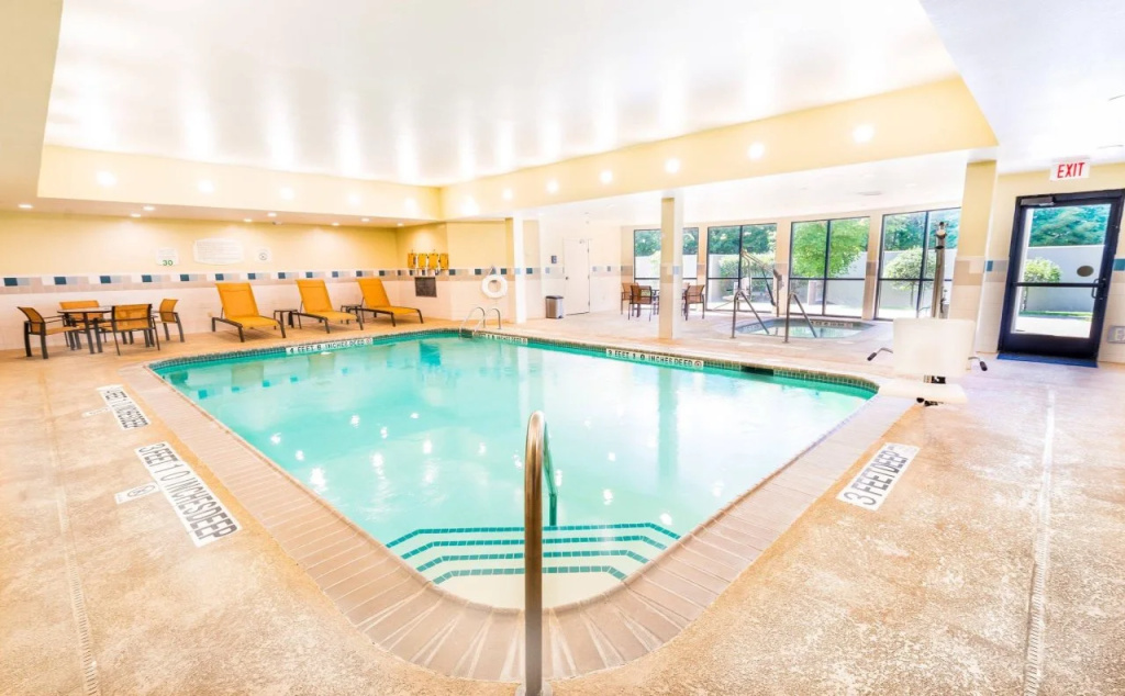 Courtyard by Marriott Kingston - Général