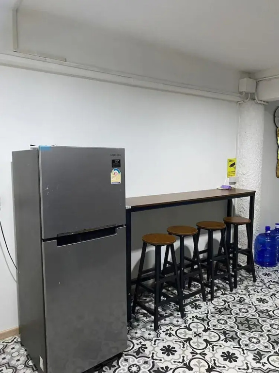 Отель Bg Prosper Hostel в Бангкоке
