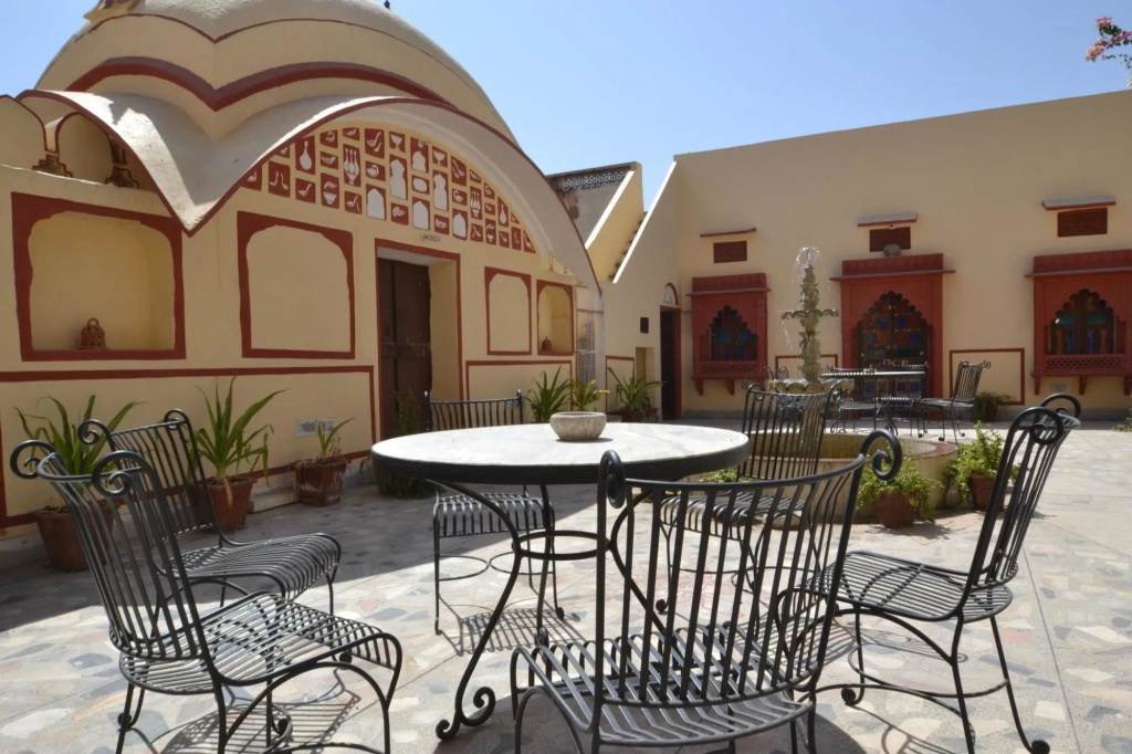 Balcony & Terrace