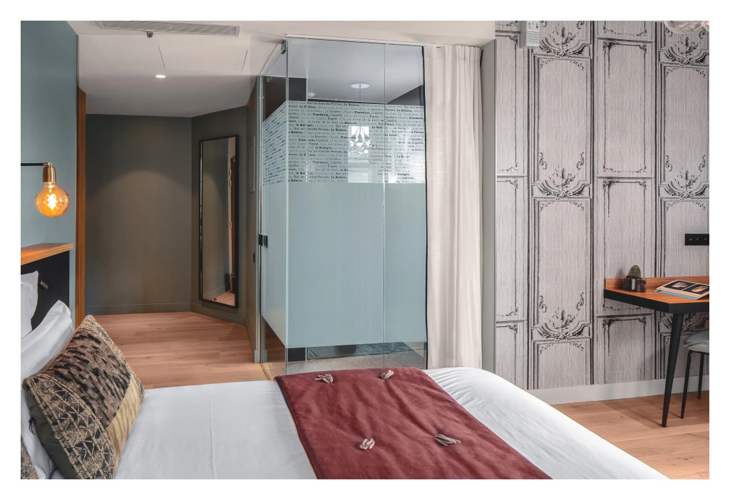 Lyric Hotel Paris 12