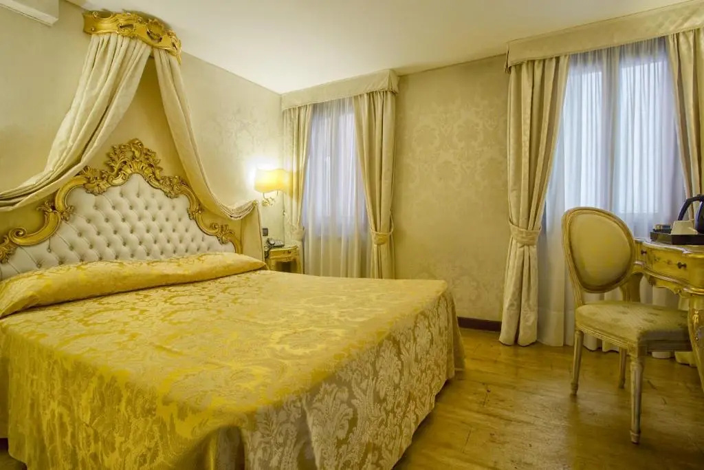 Superior Double room (full double bed)