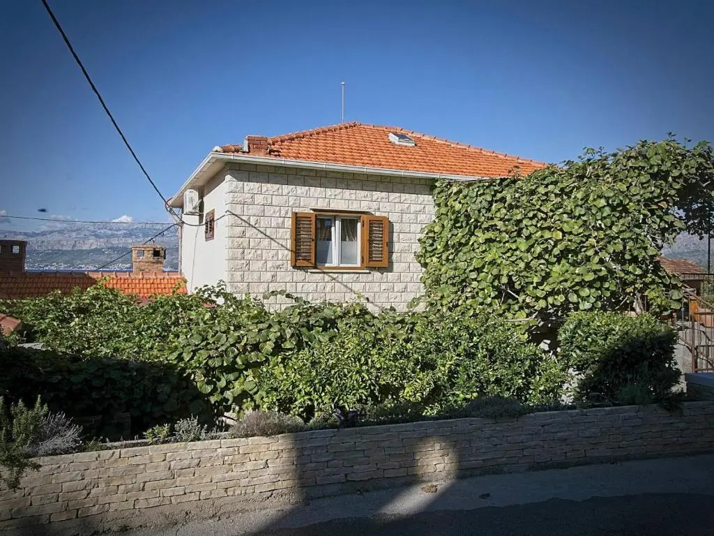 3 bedroom apartment Nik