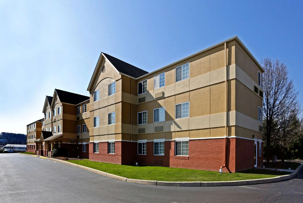 Studio 6 Corporate Extended Stay Philadelphia Malvern Swedesford Rd. PA