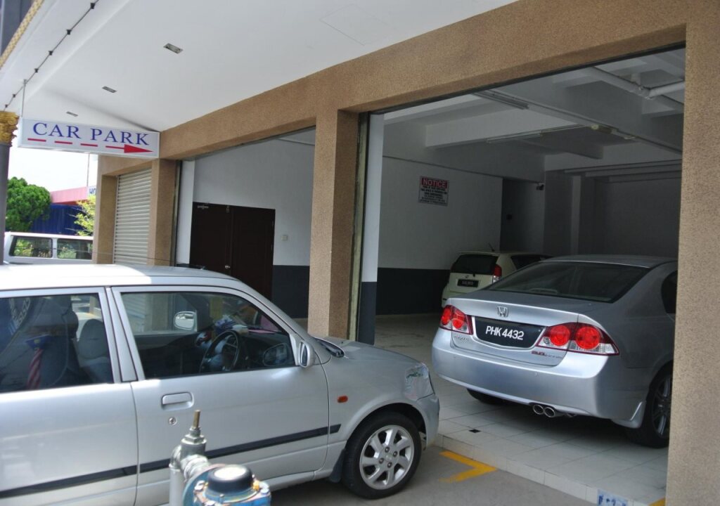 gallery_image_hidden_5