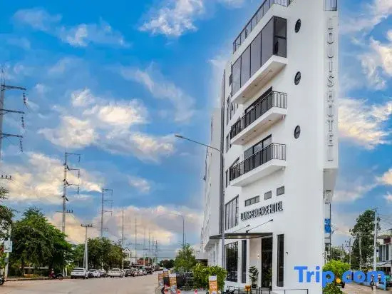 Louis Residence Hotel