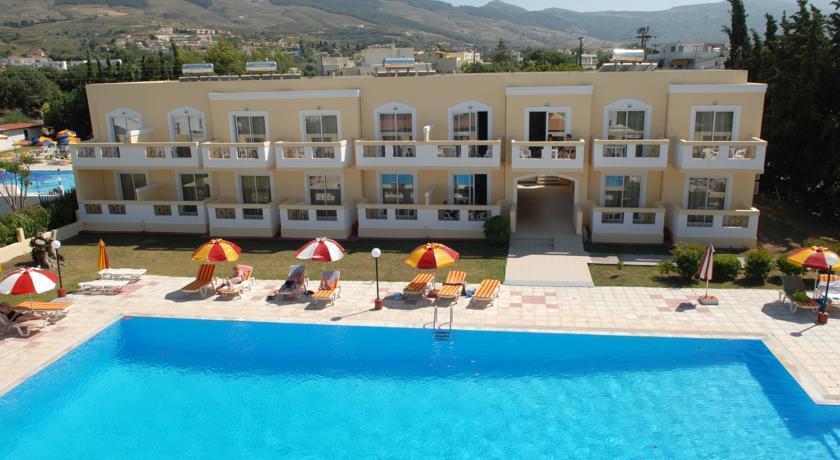Iris Hotel 3 *