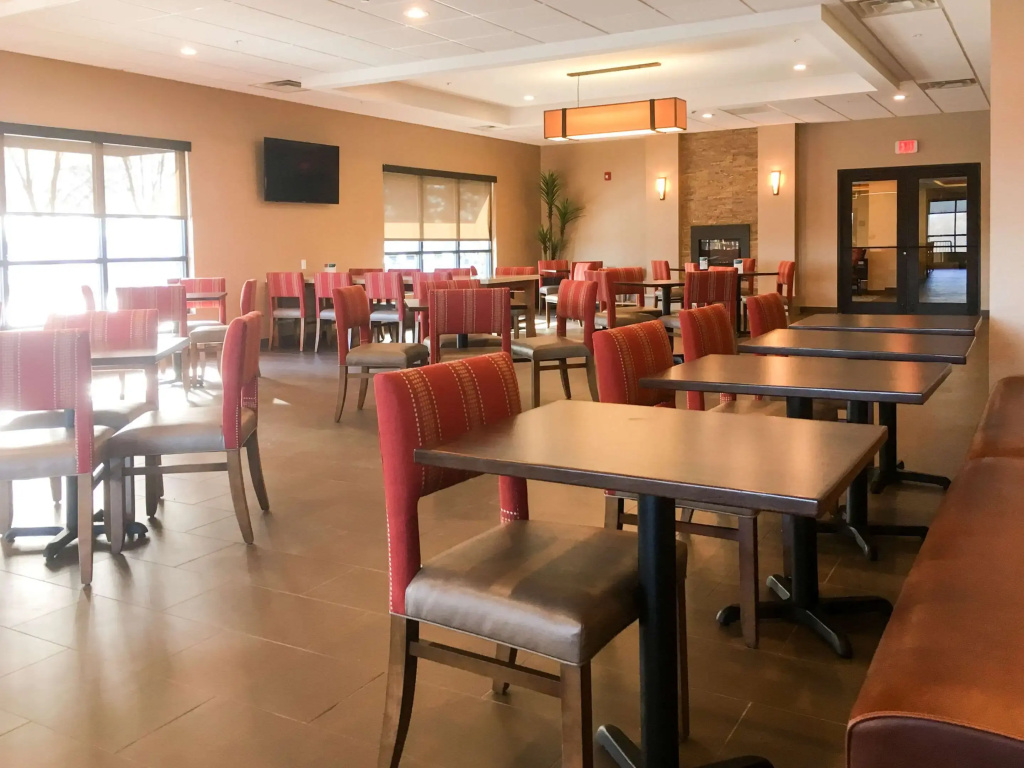 Food & Beverage